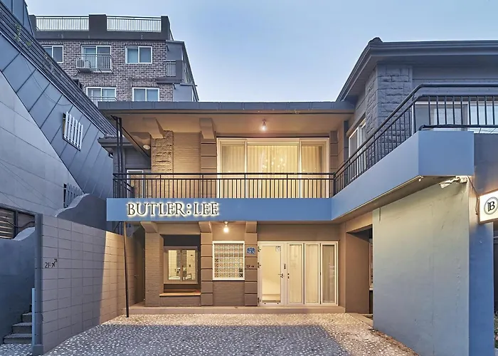 Butler:Lee Allsuites
