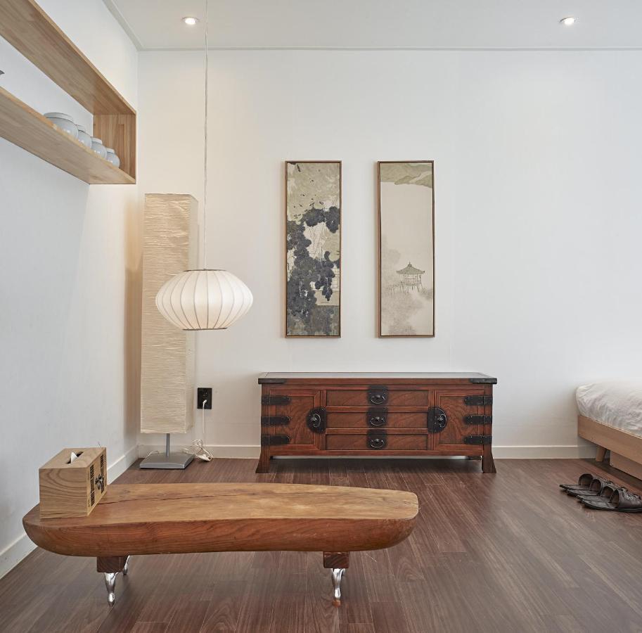 Butler:lee Allsuites Guest house